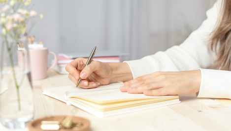 shutterstock_1906757392-469w-267h[1]